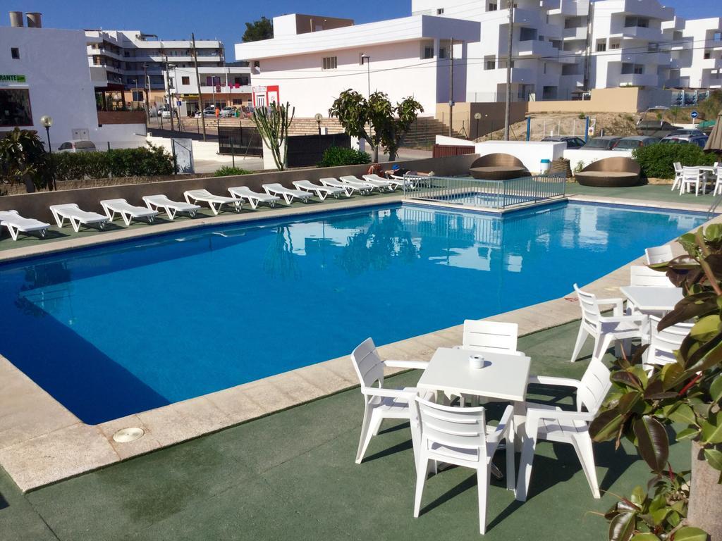 Apartamentos Alba San Antonio  Exterior foto