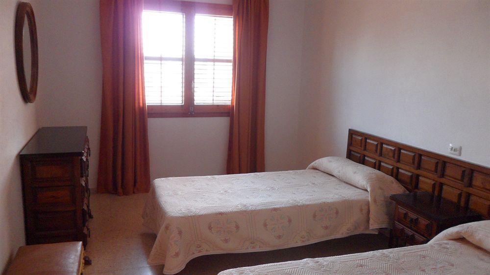 Apartamentos Alba San Antonio  Exterior foto