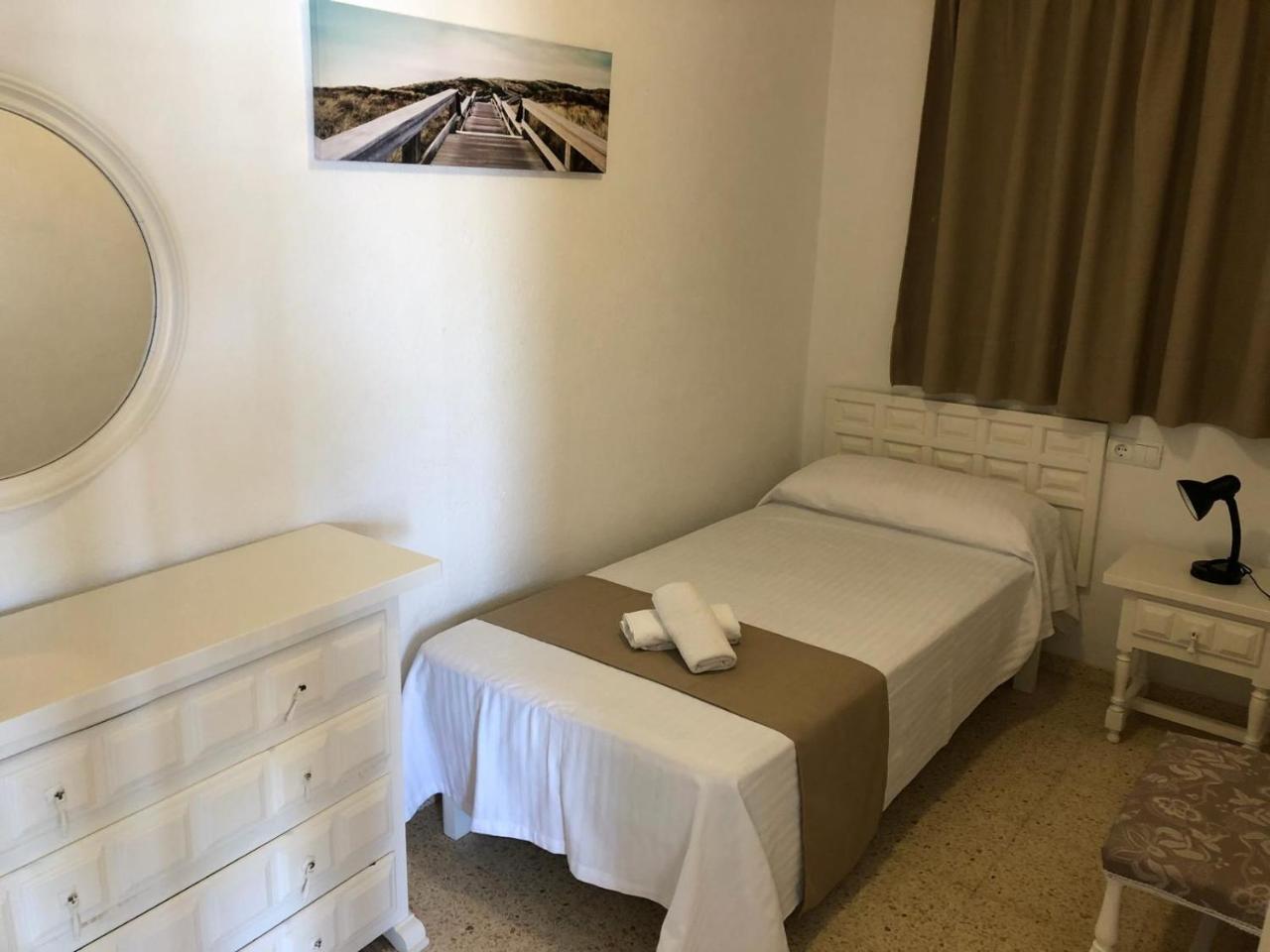 Apartamentos Alba San Antonio  Exterior foto